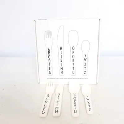 Kinderbestek (Kids Melamine Cutlery) van Design Letters