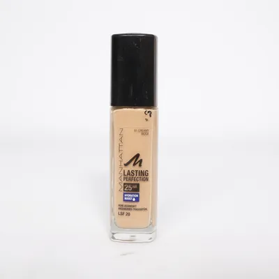 Foundation (61 creamy beige) van Manhattan