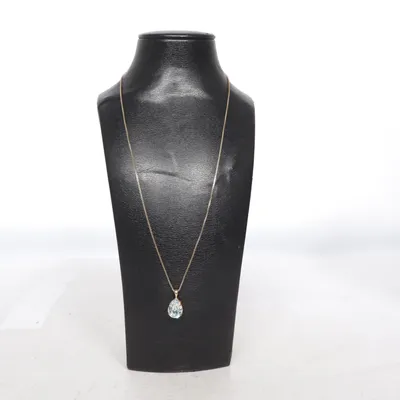 Halsband (Silverfärgad) från Caroline Svedbom Okänd metall