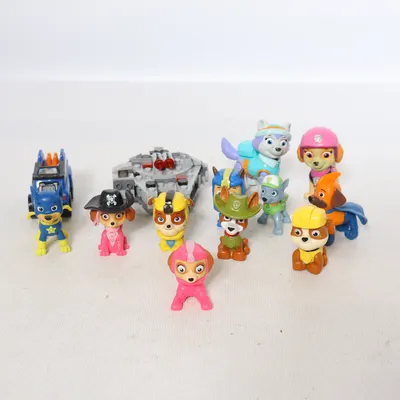 Toy figurine (Multicolored) from Spin Master