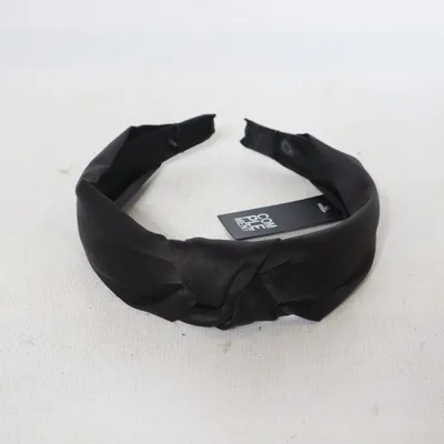 Diadem (Black) from Complement
