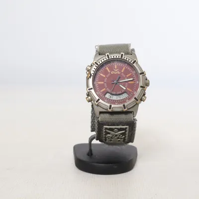 Montre (Gris, Rouge) de GUL