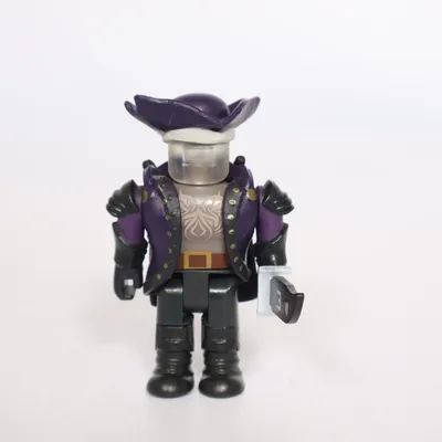 Actionfigur (Lila, Svart, Vit) från Roblox