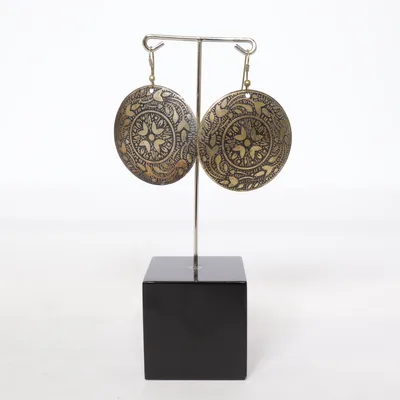 Örhängen (Guldfärgad) Okänd metall