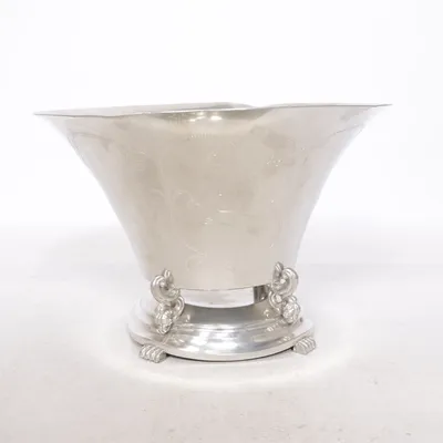 Bålskål (Silverfärgad) från Svenskt Tenn