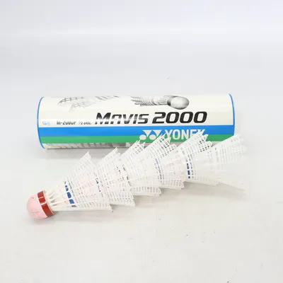 Shuttle (Mavis 2000) van Yonex