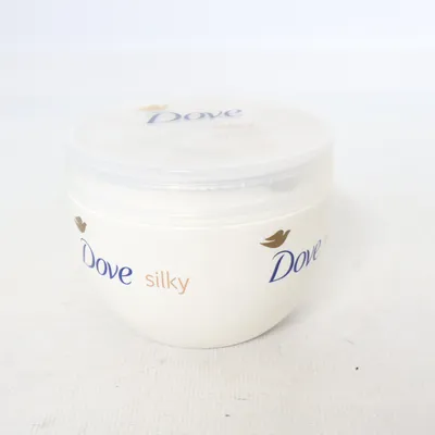 Hand cream (Silky Nourishing Body Cream) from Dove