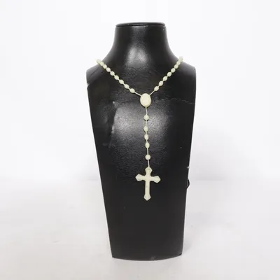 Collier (Beige) Métal inconnu