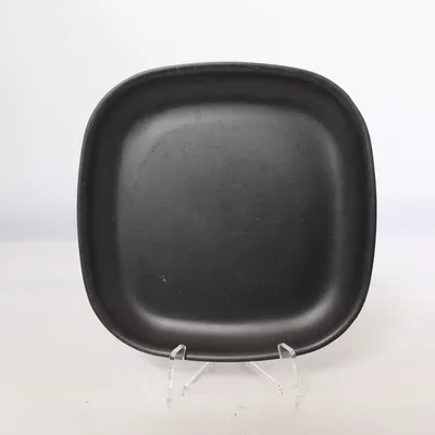 Plate (Black) from Biobu by Ekobo