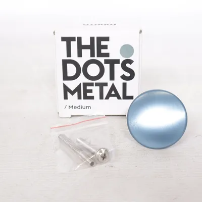 Krok (THE DOTS METAL / Medium) från Muuto