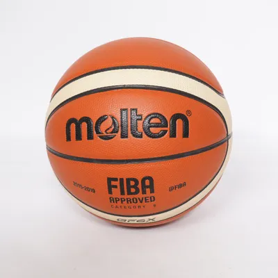 Basketboll (Brun, Vit, Svart) från Molten