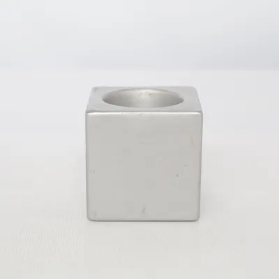 Ljuslykta (Grå) från Cult Design