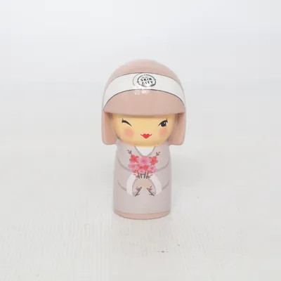 Kokeshi (Beige, Vit, Rosa) från Skincity