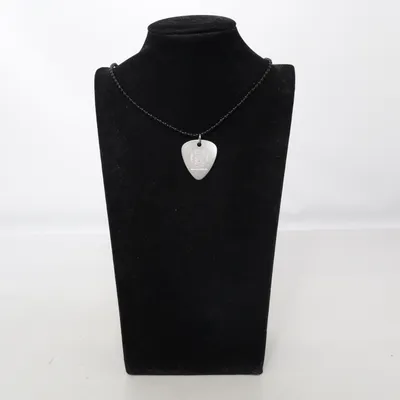 Halsband (Svart) Okänd metall