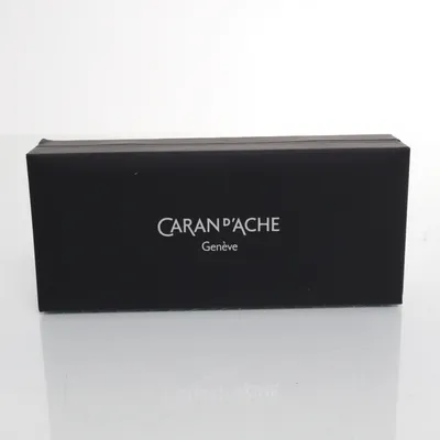 Pen (KUGELSCHREIBER ECRIDOR CHEVRON ROSÉGOLD) van Carand'Ache