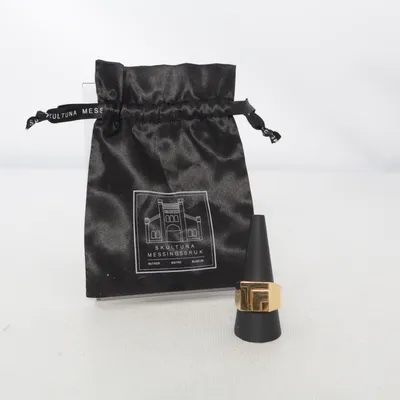 Klackring (Guldfärgad) från Skultuna Okänd metall