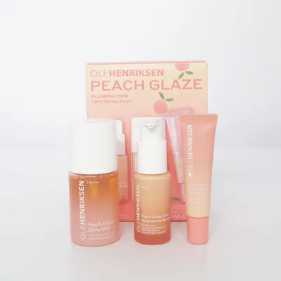 Skincare set (Peach Glaze Plumping Trio) from Olehenriksen