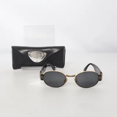 Solglasögon (MOD 2243 COL 102) från Police