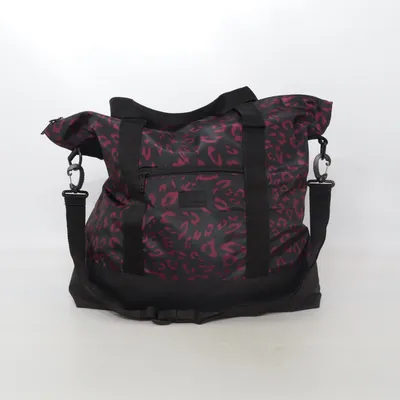 Weekend bag (Black, Pink) from SOC