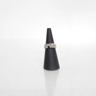 Ring (Silverfärgad) Okänd metall