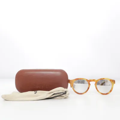 Sunglasses (Brown) from Illesteva