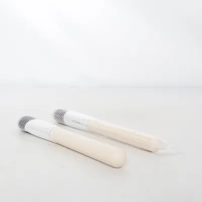 Sminkborste (112 Angled Kabuki och 115 Round Kabuki) från Hickap