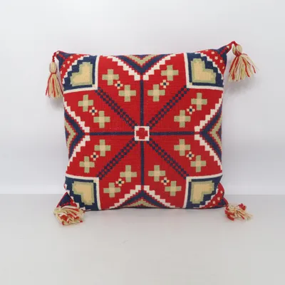 Sierkussen (Rood, Blauw, Beige)