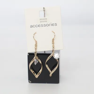 Earrings (Gold) from Beeline Unknown metal