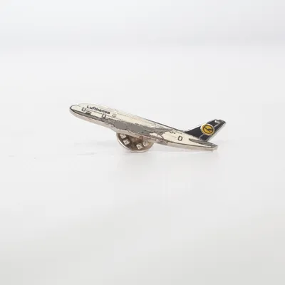 Lapel pin (A380) from Lufthansa Unknown metal