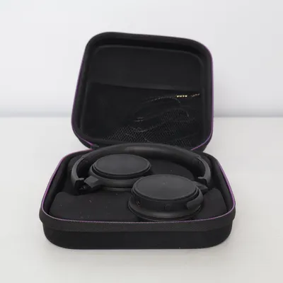 Headphones (Black) from Happy Plugs