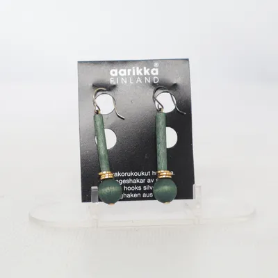 Örhängen (Grön, Guldfärgad) från Aarikka Trä