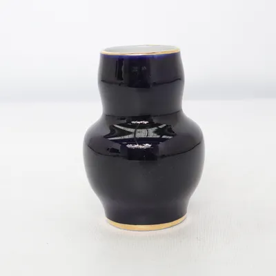 Vase (Blue)