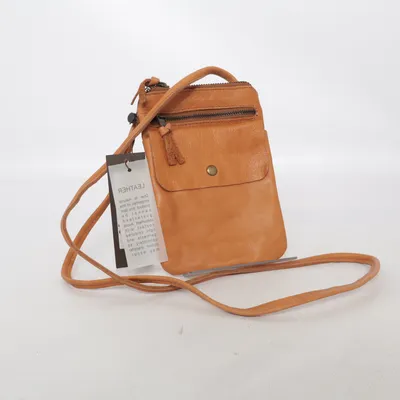 Mobile bag (DALILA LEATHER SMALL CROSS OVER BAG) from Pieces Leather