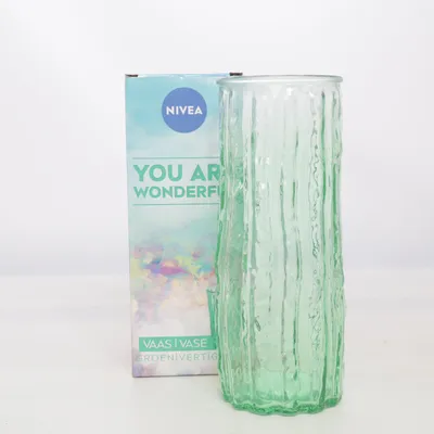 Vase (You Are Wonderful) de Nivea