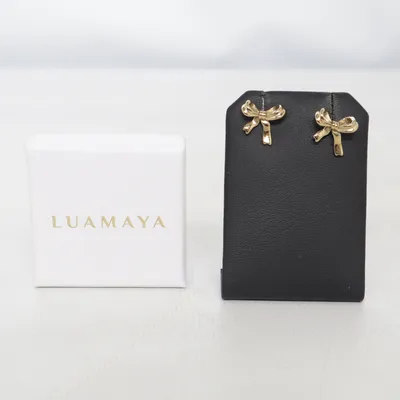Boucles d'oreilles (Or) de Luamaya Métal inconnu