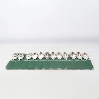 Spoon (Silver, Green) from Design Philipp