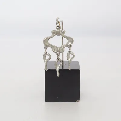 Hänge (Silverfärgad) från Svenskt Tenn Okänd metall
