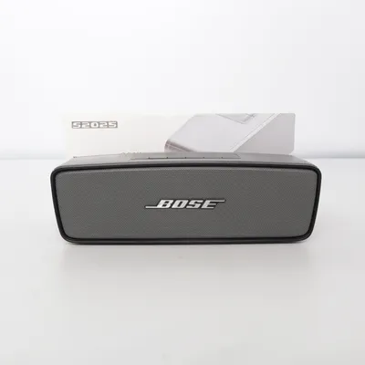 Bluetooth speaker (S2025) from Bose