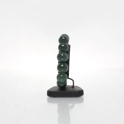Armband (Jade Perlen Armband.) Okänd metall