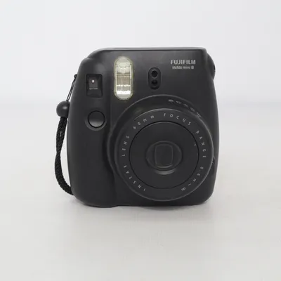 Polaroidkamera (Instax Mini 8) från Fujifilm