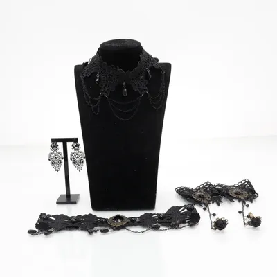 Jewelry set (Black, Multicolored) Unknown metal