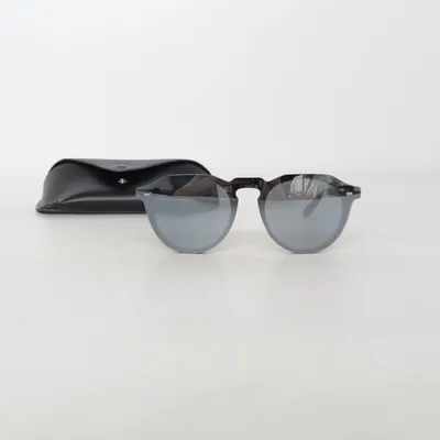 Sunglasses (Black) from Hawkers