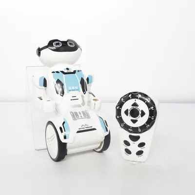 Remote controlled toy (Motion Tracker) from Silverlit