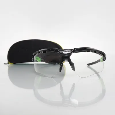 Sports glasses (Black, Green) from Unihoc