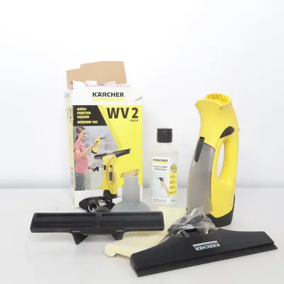 Window wash (Wv 2 Plus) from Kärcher