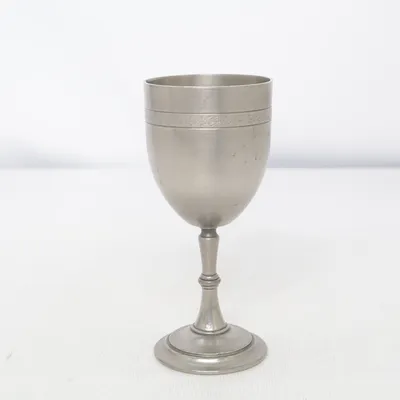 Vinglas (Silverfärgad) från Svenskt Tenn