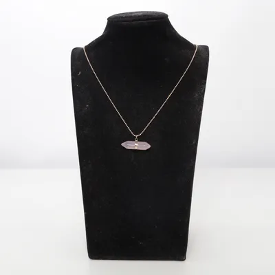 Necklace (Pink, Gold) from Vaga Unknown metal