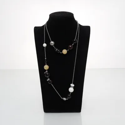 Halsband (Silverfärgad, Flerfärgad) från Fossil Okänd metall