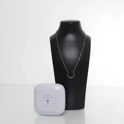 Halsband (Vit, Svart) från Edblad Okänd metall