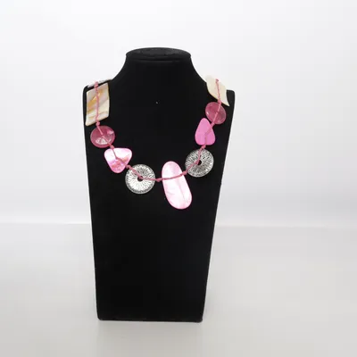 Halsband (Rosa, Silverfärgad, Vit) Okänd metall